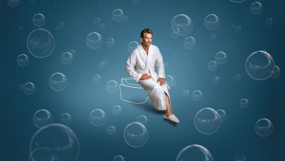 Tim auf Geberit AquaClean Tuma Tim auf Geberit AquaClean Tuma