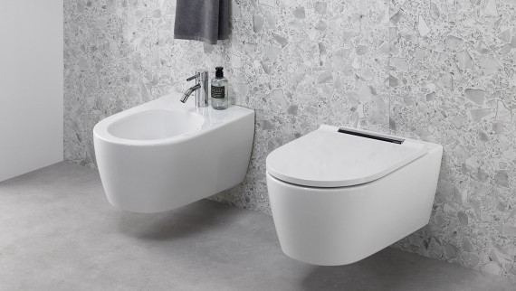 Kombination Geberit ONE Bidet und Dusch WC AquaClean Sela